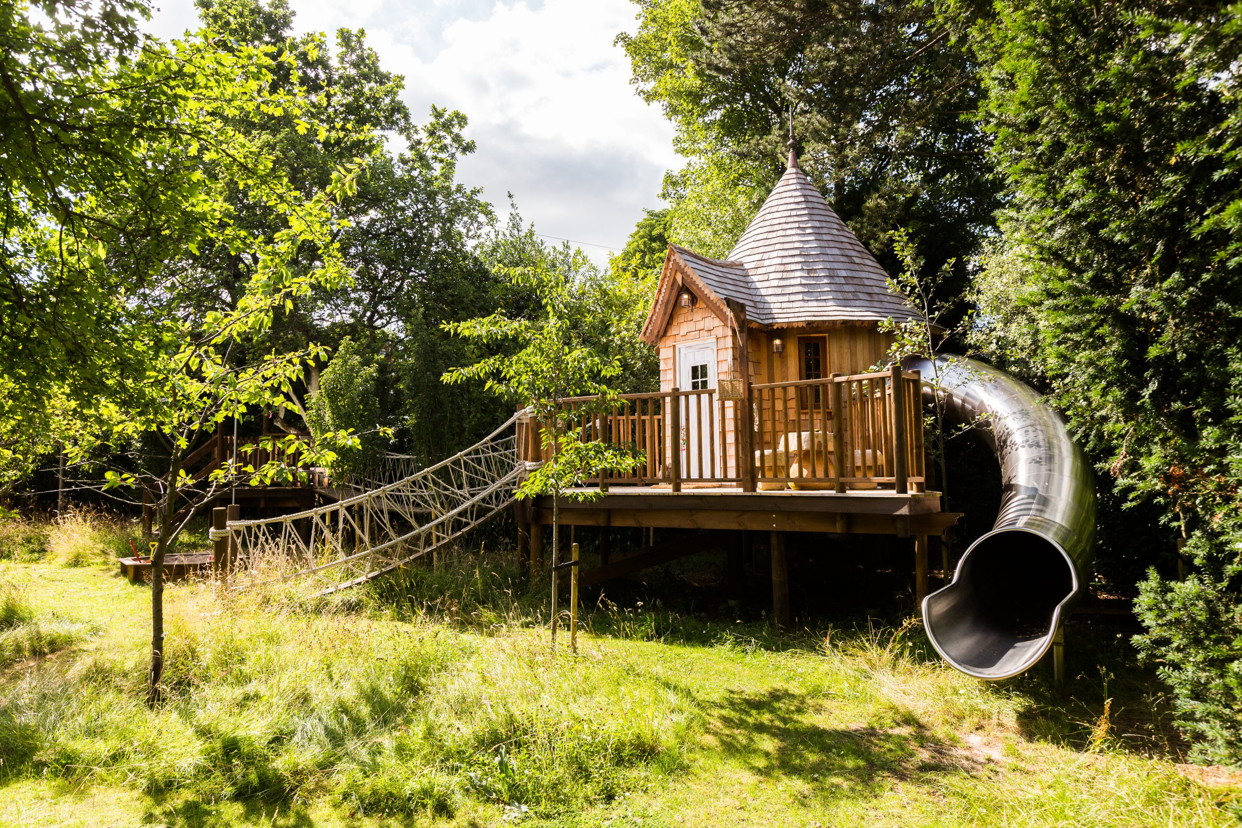 Blue Forest offers timeless treehouse designs that blend seamlessly into the natural environment, providing the perfect retreat for nature lovers and adventure seekers. With a team of expert designers, Blue Forest creates custom treehouse plans that cater to individual needs and preferences, ensuring a unique and unforgettable experience for each client.